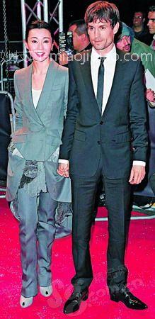 恋爱中的明星逛街穿什么？ 