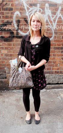 4月街头美女穿裤袜正当时！ 