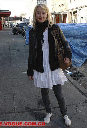 直击纽约街头的9款裤袜秀 