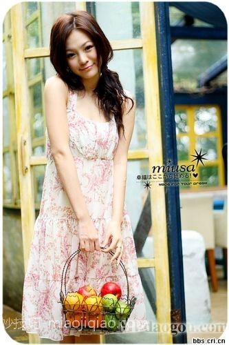 相亲约会裙装迅速打动你的他 