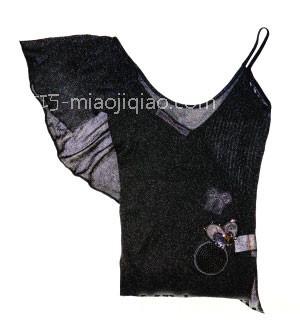 10CM穿衣法打破矮小魔咒 