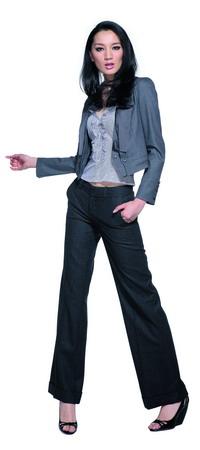 简洁百搭：教你变身时尚高手 