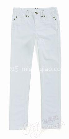 用什么穿成时尚“良家女孩” 