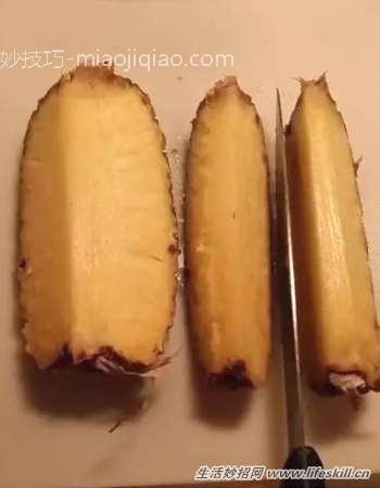 最简单切菠萝的小方法，一看就明白！